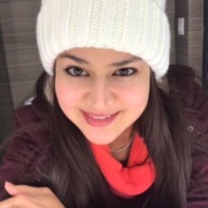 Meet your Posher, Iris